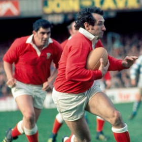 Wales 1976 Retro Rugby Shirt